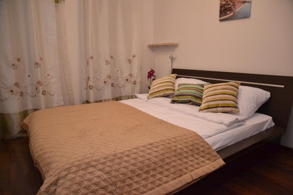 Senator Warsaw Apartments Ngoại thất bức ảnh